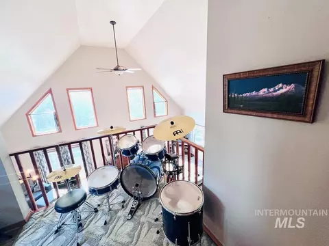 Entry Way - 1907 Gold Dust Rd, Cascade, ID 83611 photo 2 of 3