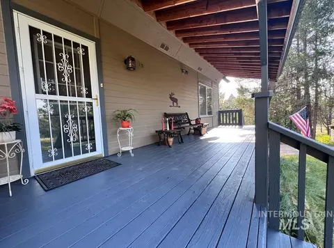 Exterior - 1907 Gold Dust Rd, Cascade, ID 83611 photo 3 of 5