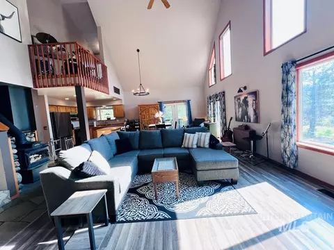 Living - 1907 Gold Dust Rd, Cascade, ID 83611 photo 1 of 2