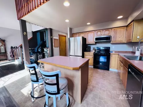 Kitchen - 1907 Gold Dust Rd, Cascade, ID 83611 photo 2 of 2