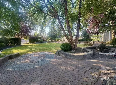 Exterior - 1157 E Mcmillan Rd, Meridian, ID 83646 photo 3 of 5