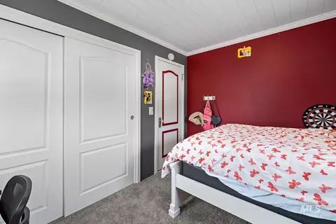 Bedroom - 2007 Ripon Ave, Lewiston, ID 83501 photo 4 of 5
