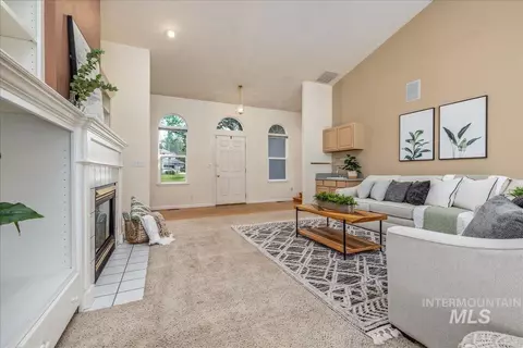 Living - 1731 E Myrtle Beach Ct, Eagle, ID 83616 photo 4 of 6