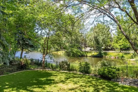 Exterior - 552 E River Quarry Ct, Eagle, ID 83616 photo 10 of 13