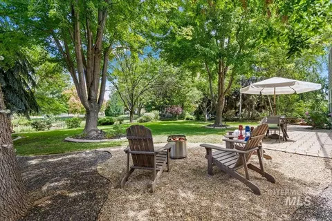 Exterior - 552 E River Quarry Ct, Eagle, ID 83616 photo 6 of 13
