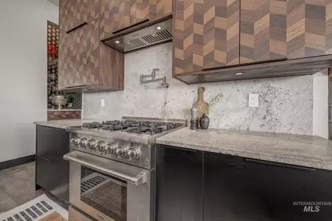 Kitchen - 1150 Pleasant View Dr, Weiser, ID 83672 photo 2 of 6