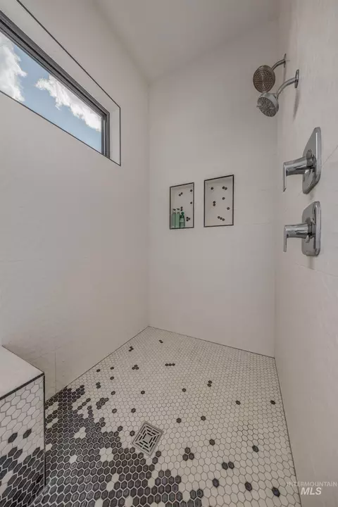 Bath - 1150 Pleasant View Dr, Weiser, ID 83672 photo 3 of 6