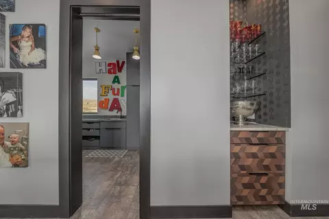 Entry Way - 1150 Pleasant View Dr, Weiser, ID 83672 photo 2 of 2