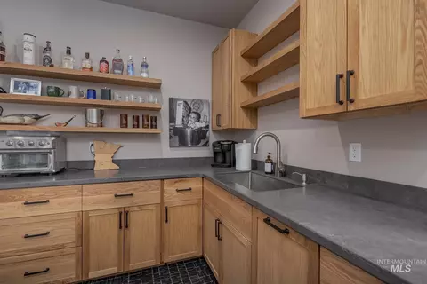 Kitchen - 1150 Pleasant View Dr, Weiser, ID 83672 photo 6 of 6