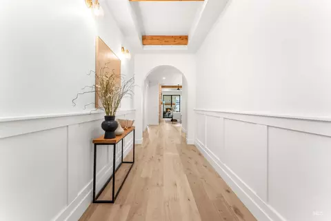 Entry Way - 360 N Hunter Creek Ave, Eagle, ID 83616 photo 2 of 3