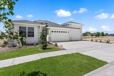 Exterior - 360 N Hunter Creek Ave, Eagle, ID 83616 photo 5 of 6