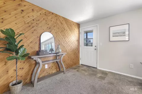 Entry Way - 207 Sage St, Kimberly, ID 83341 photo 1 of 1