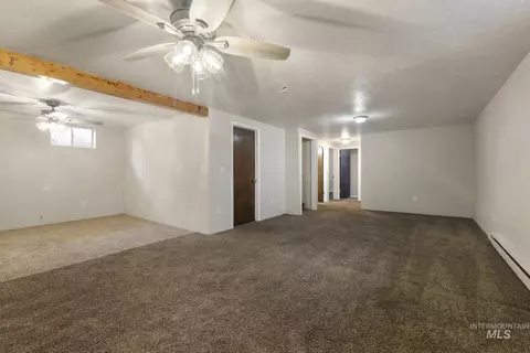 Living - 207 Sage St, Kimberly, ID 83341 photo 3 of 3