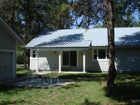 Exterior - 628 Syringa Dr, Mccall, ID 83638 photo 12 of 17