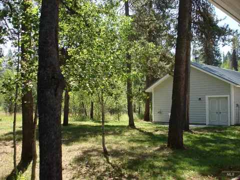 Exterior - 628 Syringa Dr, Mccall, ID 83638 photo 9 of 17