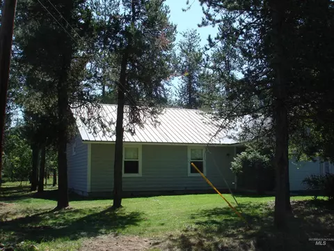 Exterior - 628 Syringa Dr, Mccall, ID 83638 photo 7 of 17