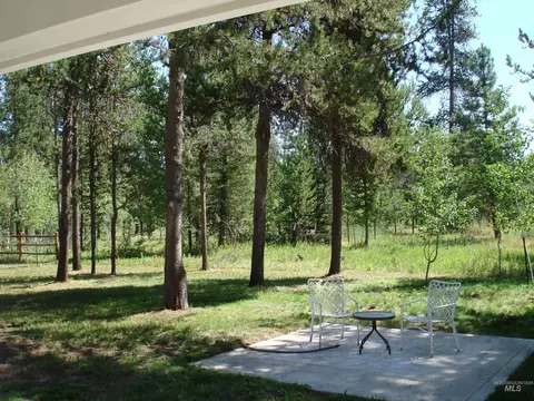 Exterior - 628 Syringa Dr, Mccall, ID 83638 photo 13 of 17