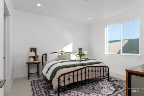 Bedroom - 2060 N Honalee Ave, Eagle, ID 83616 photo 1 of 2
