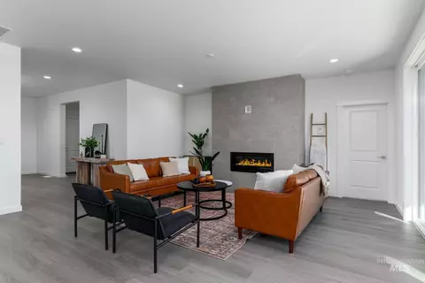 Living - 2060 N Honalee Ave, Eagle, ID 83616 photo 1 of 2