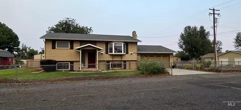 2581 18th St, Clarkston, WA 99403