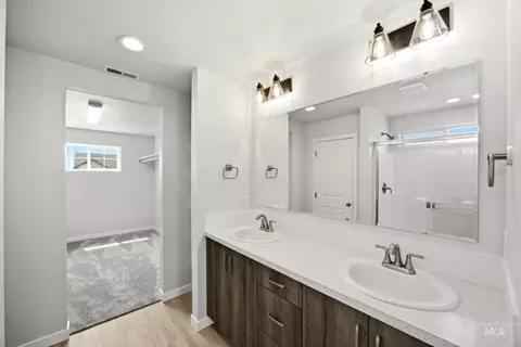 Bath - 1640 Celina St, Middleton, ID 83644 photo 3 of 3