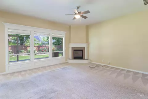 Living - 974 E Switchback Dr, Meridian, ID 83646 photo 1 of 2