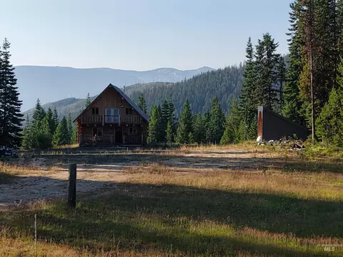 Exterior - 625 Rhett Creek Rd, Dixie, ID 83525 photo 4 of 13