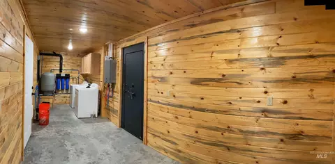 Entry Way - 625 Rhett Creek Rd, Dixie, ID 83525 photo 11 of 11