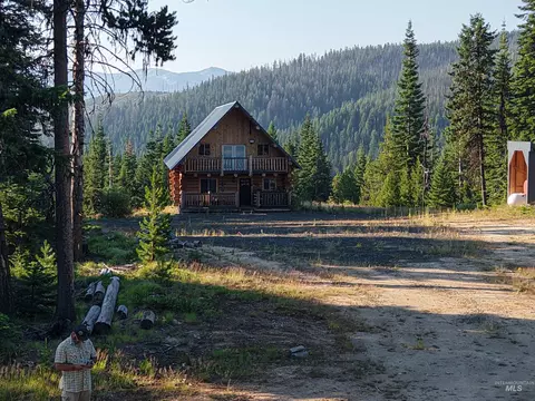 Exterior - 625 Rhett Creek Rd, Dixie, ID 83525 photo 3 of 13