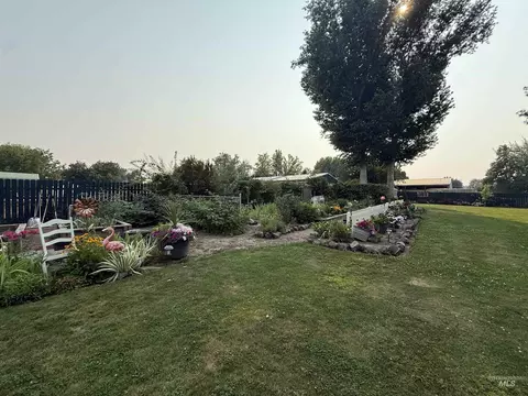 Exterior - 1624 Birch Ave, Lewiston, ID 83501 photo 4 of 15