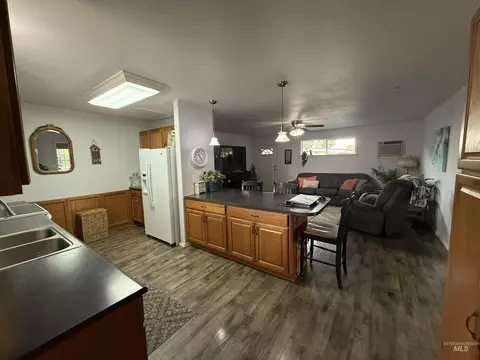 Kitchen - 1624 Birch Ave, Lewiston, ID 83501 photo 2 of 4