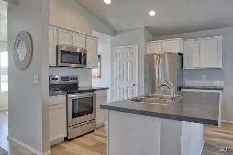 19687 Nanticoke Ave, Caldwell, ID 83605