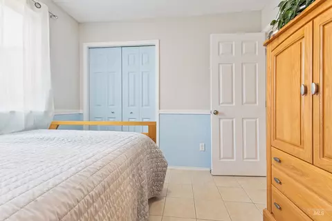 Bedroom - 916 Graycliff Dr, Caldwell, ID 83607 photo 3 of 3