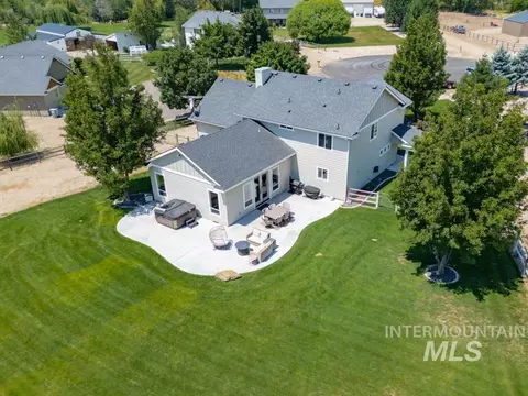 Exterior - 23800 Breyer Rd, Caldwell, ID 83607 photo 4 of 13