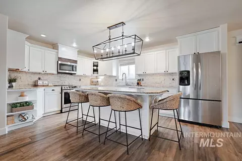 Kitchen - 23800 Breyer Rd, Caldwell, ID 83607 photo 1 of 3