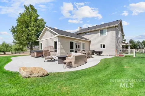 Exterior - 23800 Breyer Rd, Caldwell, ID 83607 photo 2 of 13