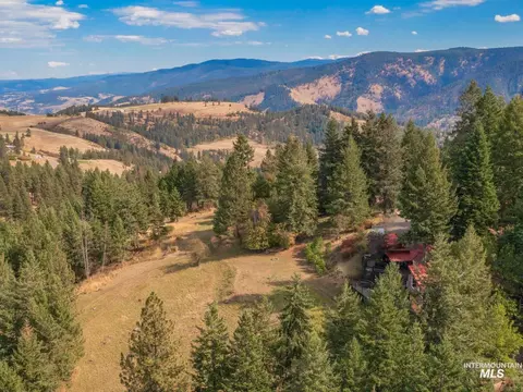 267 Black Tail Ln, Grangeville, ID 83530