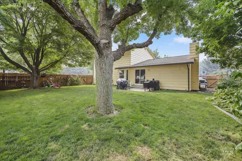 Exterior - 2345 Longbow Dr, Twin Falls, ID 83301 photo 3 of 7