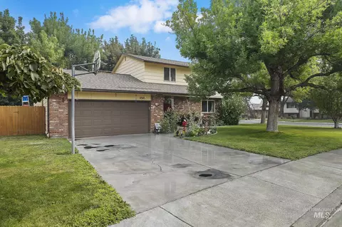Exterior - 2345 Longbow Dr, Twin Falls, ID 83301 photo 2 of 7