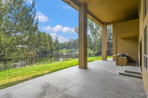 Exterior - 1674 S Water Leaf Ave, Eagle, ID 83616 photo 5 of 5