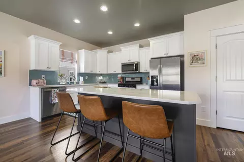 Kitchen - 973 Birchton Loop, Twin Falls, ID 83301 photo 1 of 4