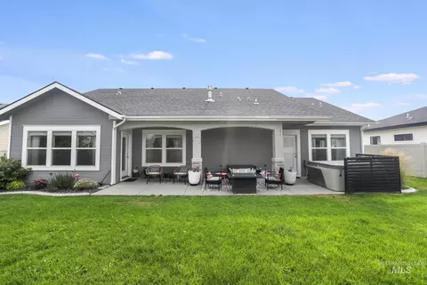 Exterior - 973 Birchton Loop, Twin Falls, ID 83301 photo 5 of 7