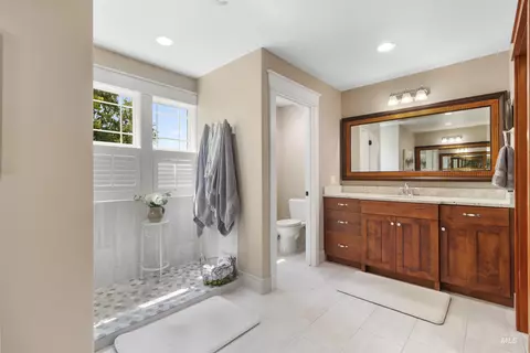 Bath - 3279 Longbow Dr, Twin Falls, ID 83301 photo 3 of 6