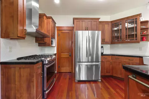 Kitchen - 3279 Longbow Dr, Twin Falls, ID 83301 photo 2 of 3