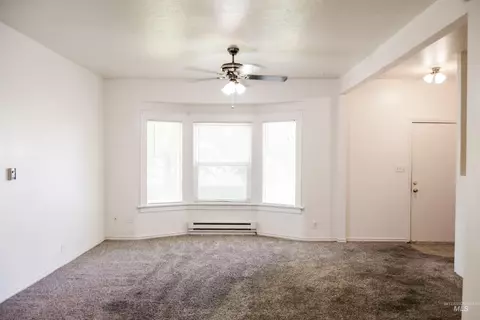 Living - 307 Birch St S, Kimberly, ID 83341 photo 4 of 4