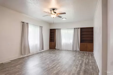 Living - 307 Birch St S, Kimberly, ID 83341 photo 1 of 4