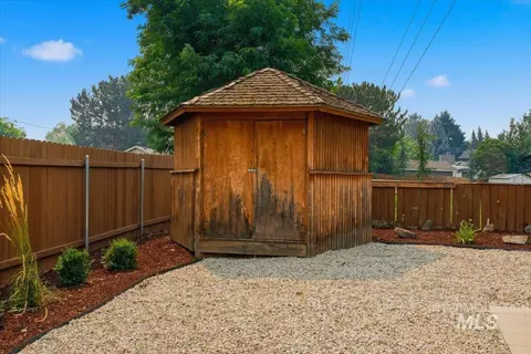 Exterior - 1989 E Boise Ave, Boise, ID 83706 photo 8 of 8