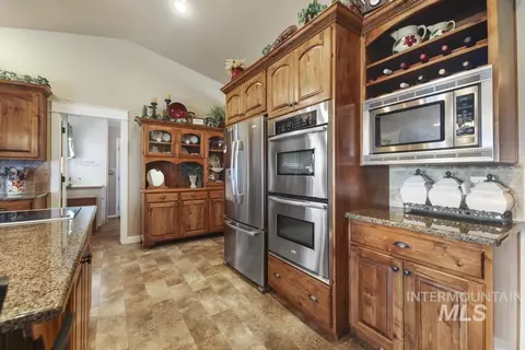 Kitchen - 3491 E 3180 N, Kimberly, ID 83341 photo 4 of 4