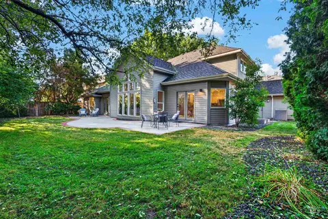 Exterior - 3064 E Nature Dr, Boise, ID 83706 photo 4 of 7