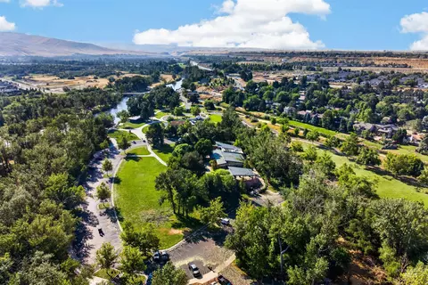 View/Area - 3064 E Nature Dr, Boise, ID 83706 photo 7 of 9